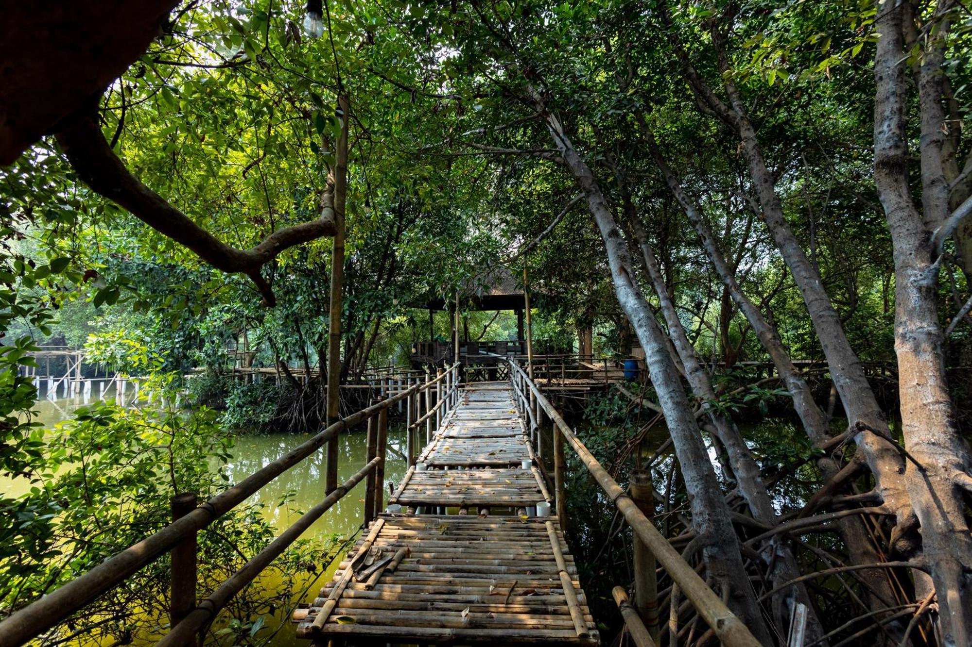 Reddoorz @ Taman Wisata Mangrove 2*