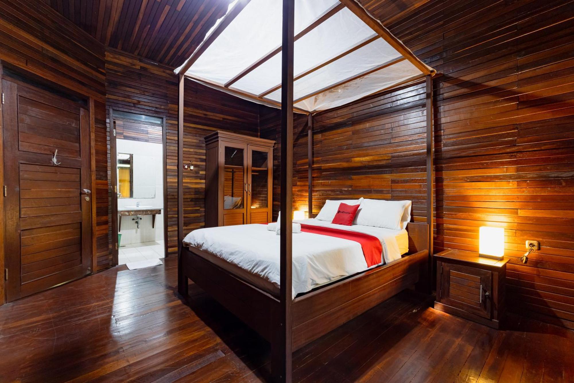Reddoorz @ Taman Wisata Mangrove 2*